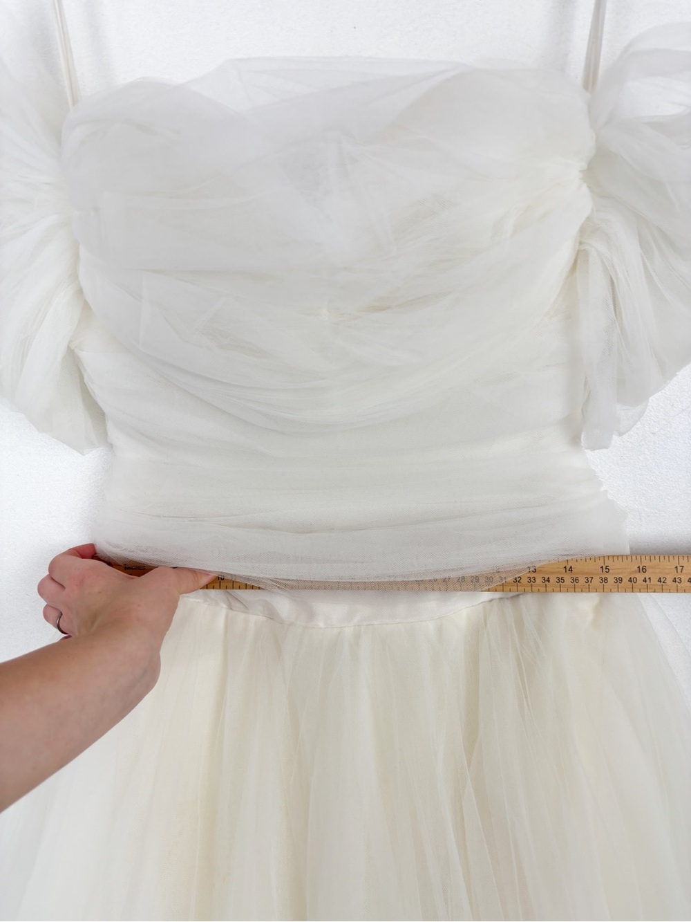 Vintage Oscar de la Renta Ivory Tulle Strapless Wedding Gown Sz S - Picture 11 of 16